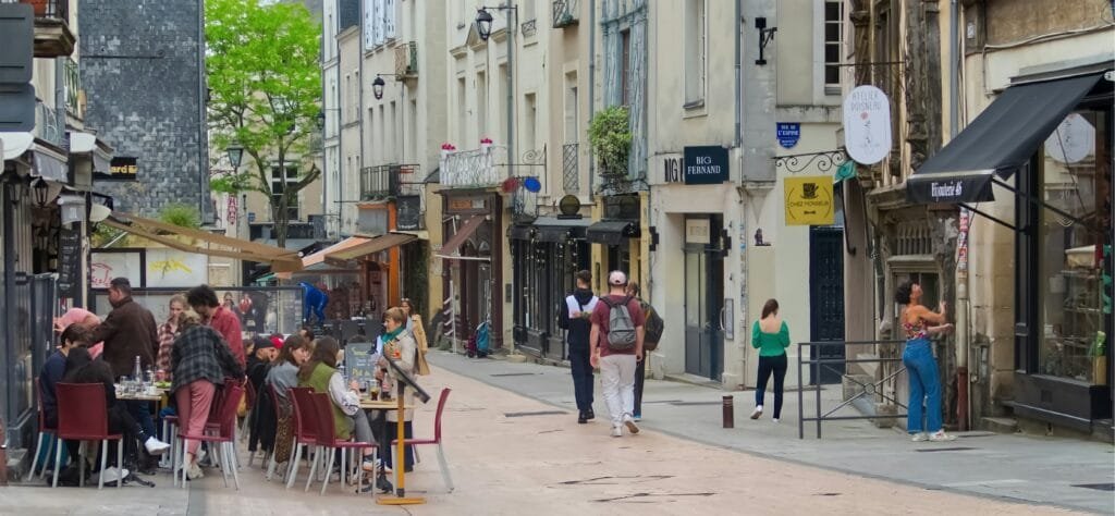pascal-bernardon-a94PxEhbl6M-unsplash Best French Cities for Expats